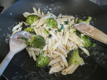 chicken & broccoli pasta